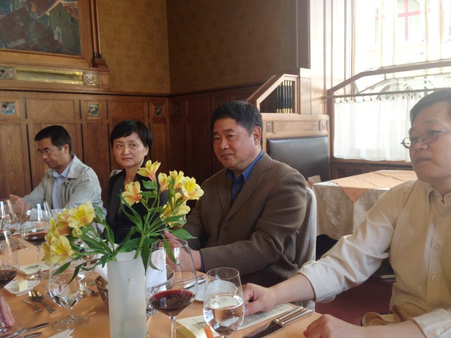 故宫博物院院长率团访问捷克